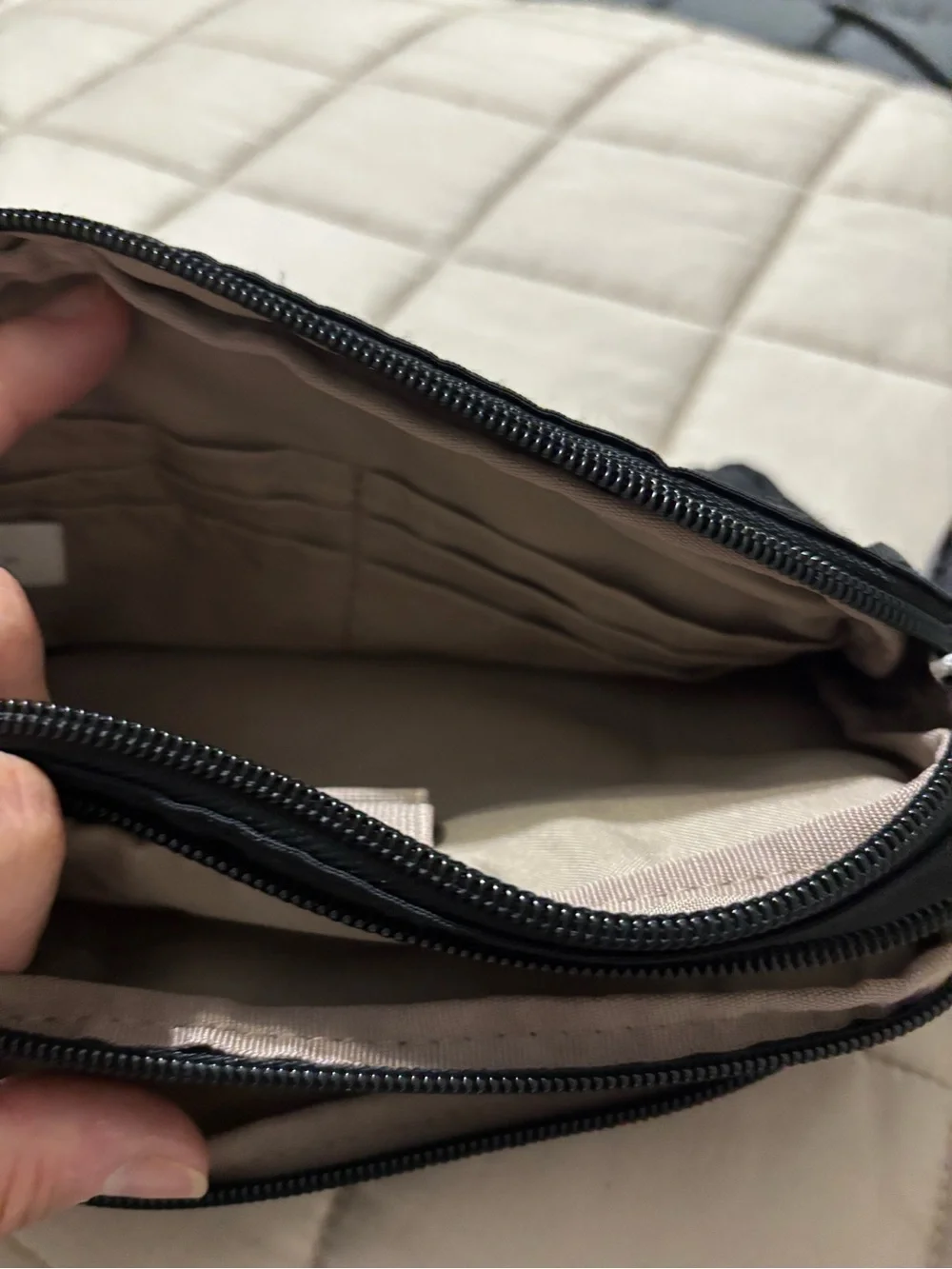Baggallini Black Nylon Crossbody Organizer with Removable Strap
